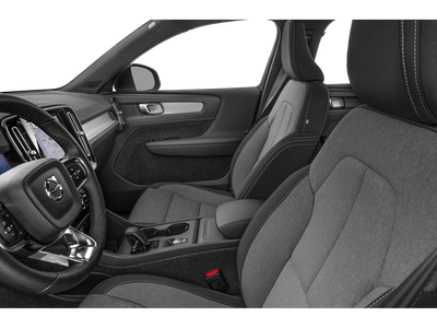2024 Volvo XC40 B5 Plus Bright Theme