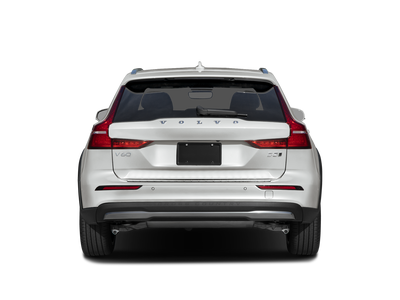 2025 Volvo V60 Cross Country B5 Plus