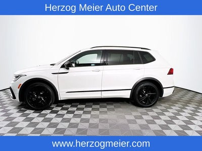 2024 Volkswagen Tiguan 2.0T SE R-Line Black