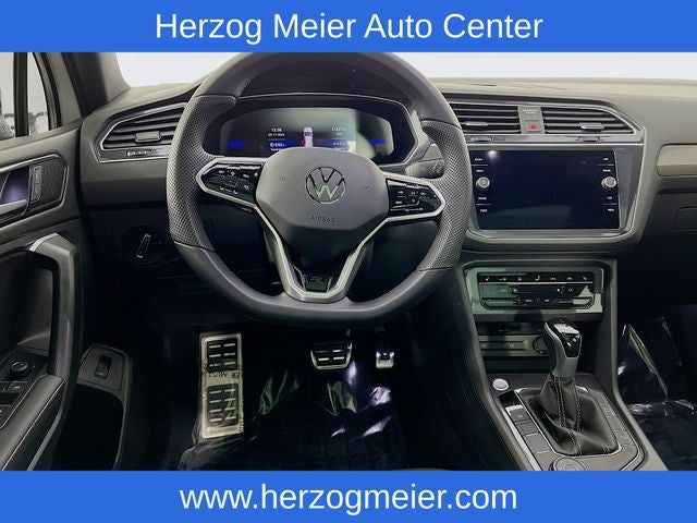 2024 Volkswagen Tiguan 2.0T SE R-Line Black