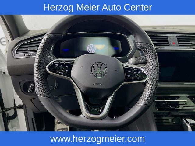 2024 Volkswagen Tiguan 2.0T SE R-Line Black