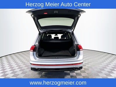 2024 Volkswagen Tiguan 2.0T SE R-Line Black