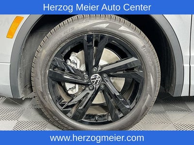2023 Volkswagen Tiguan 2.0T SE R-Line Black