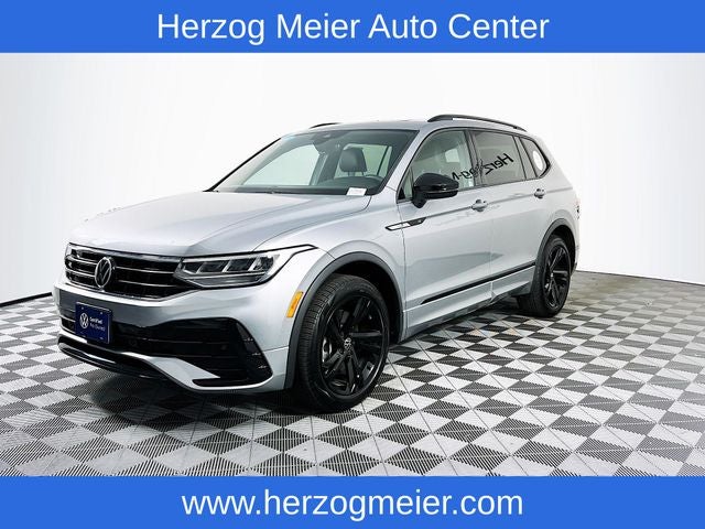 2023 Volkswagen Tiguan 2.0T SE R-Line Black