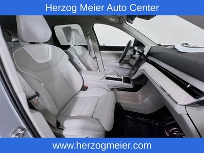 2025 Volvo EX90 Twin Motor Performance Ultra 7-Seater