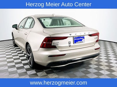 2024 Volvo S60 B5 Core Dark Theme