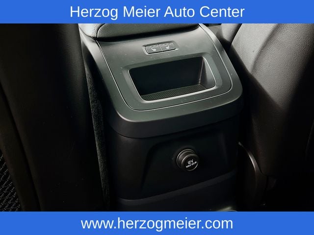 2019 Volvo XC60 Hybrid T8 R-Design