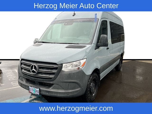 2023 Mercedes-Benz Sprinter 2500 Passenger 144 WB
