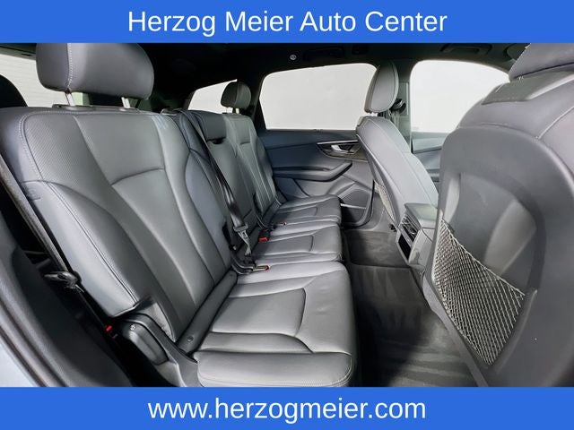 2025 Audi Q7 45 Premium Plus quattro