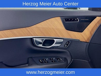2025 Volvo XC90 B6 Plus 6-Seater
