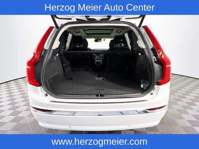 2025 Volvo XC90 B6 Plus 6-Seater
