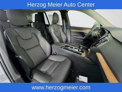 2025 Volvo XC90 B6 Plus 6-Seater