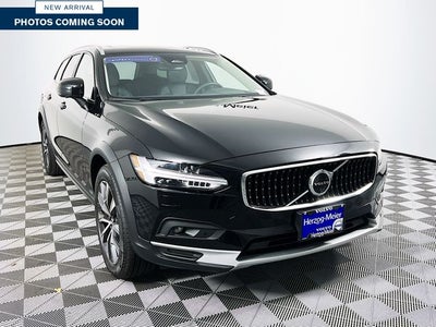 2024 Volvo V90 Cross Country B6