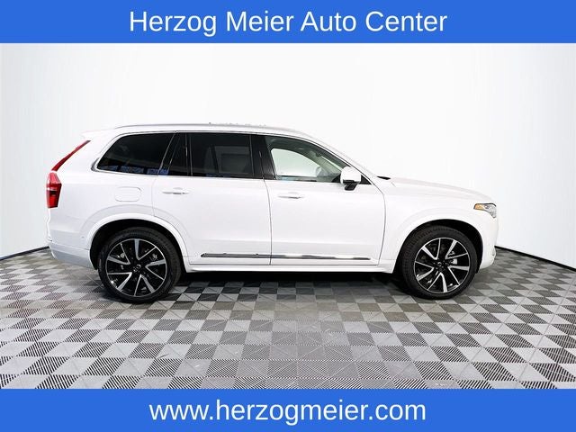 2025 Volvo XC90 B6 Plus 7-Seater