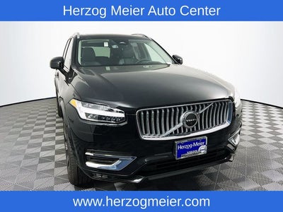 2025 Volvo XC90 B6 Ultra Bright