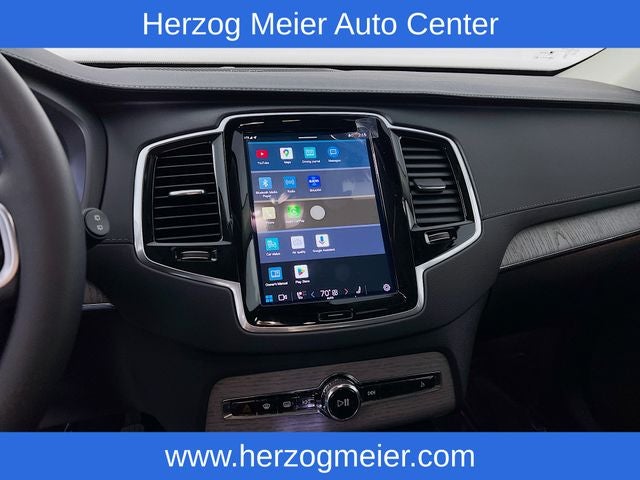 2025 Volvo XC90 B6 Ultra Bright