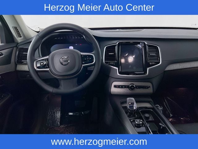 2025 Volvo XC90 B6 Ultra Bright