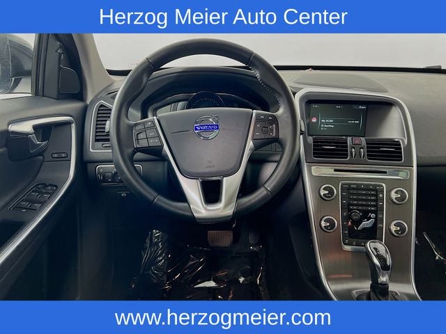 2016 Volvo XC60 T6 Drive-E Platinum