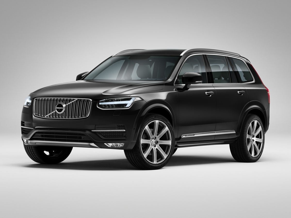 2017 Volvo XC90 T6 Momentum