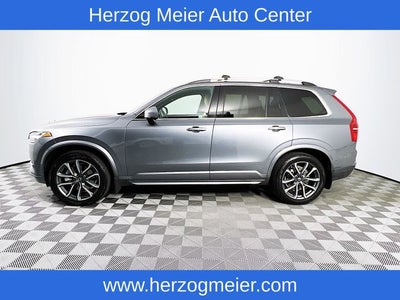 2017 Volvo XC90 T6 Momentum