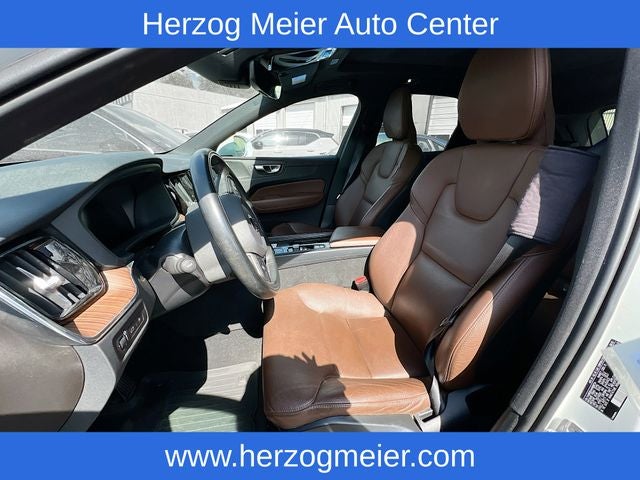 2021 Volvo XC60 Recharge Plug-In Hybrid T8 Inscription Expression