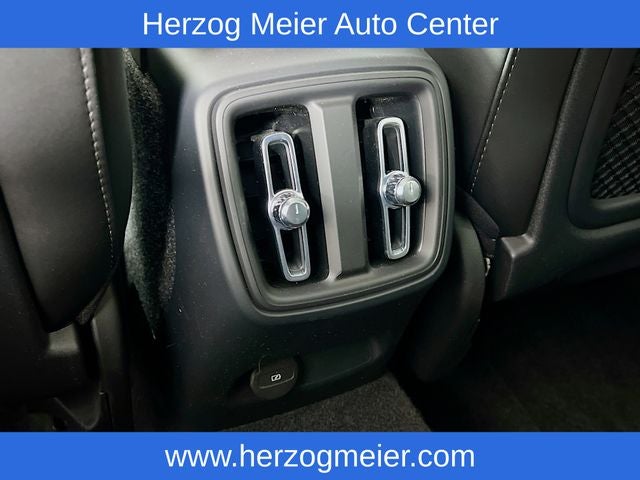 2023 Volvo C40 Recharge Pure Electric Twin Core