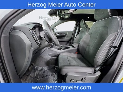 2023 Volvo C40 Recharge Pure Electric Twin Plus