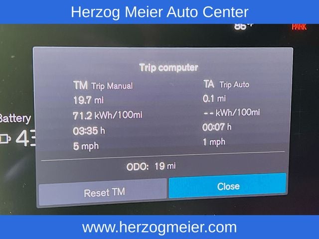 2024 Volvo C40 Recharge Pure Electric Base