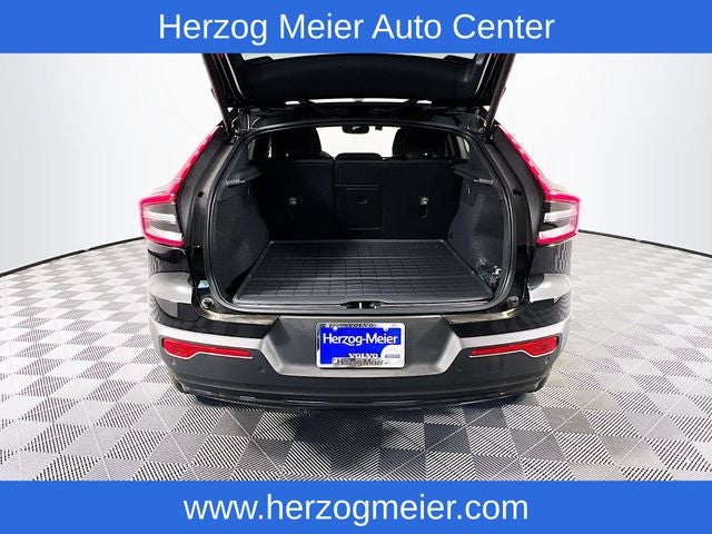 2024 Volvo C40 Recharge Pure Electric Base