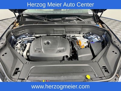 2025 Volvo XC90 Plug-In Hybrid T8 Plus 6 Passenger