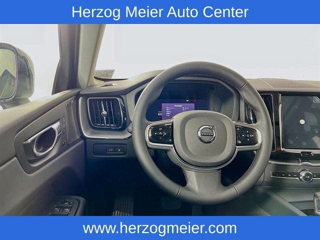2025 Volvo XC60 Plug-In Hybrid T8 Plus