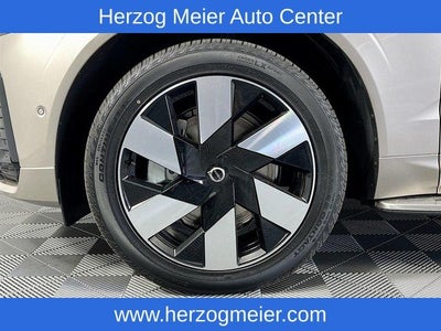 2025 Volvo XC60 Plug-In Hybrid T8 Plus