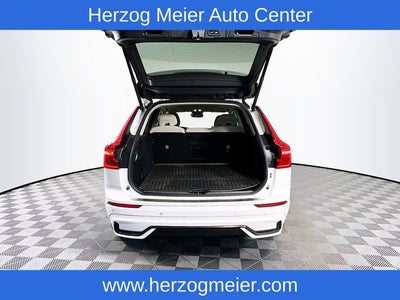 2025 Volvo XC60 Plug-In Hybrid T8 Plus