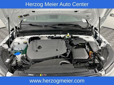 2025 Volvo XC40 B5 Core