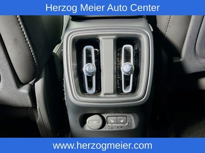 2025 Volvo XC40 B5 Core