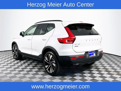 2023 Volvo XC40 B5 Ultimate