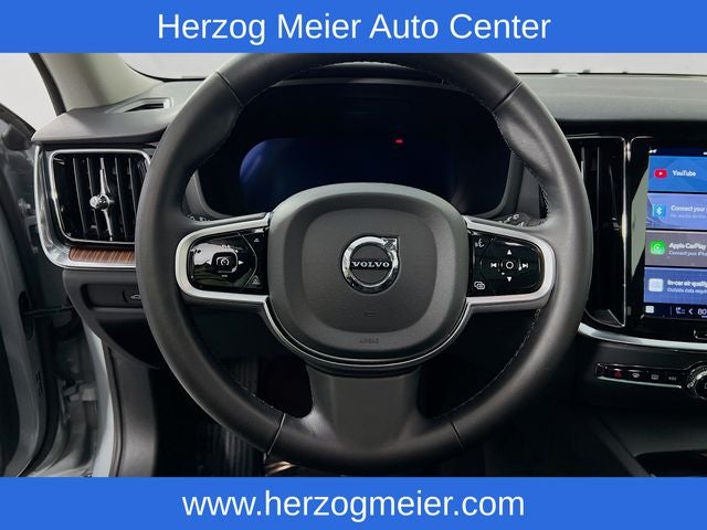2025 Volvo V60 Cross Country B5 Plus