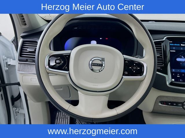 2025 Volvo XC90 B5 Plus